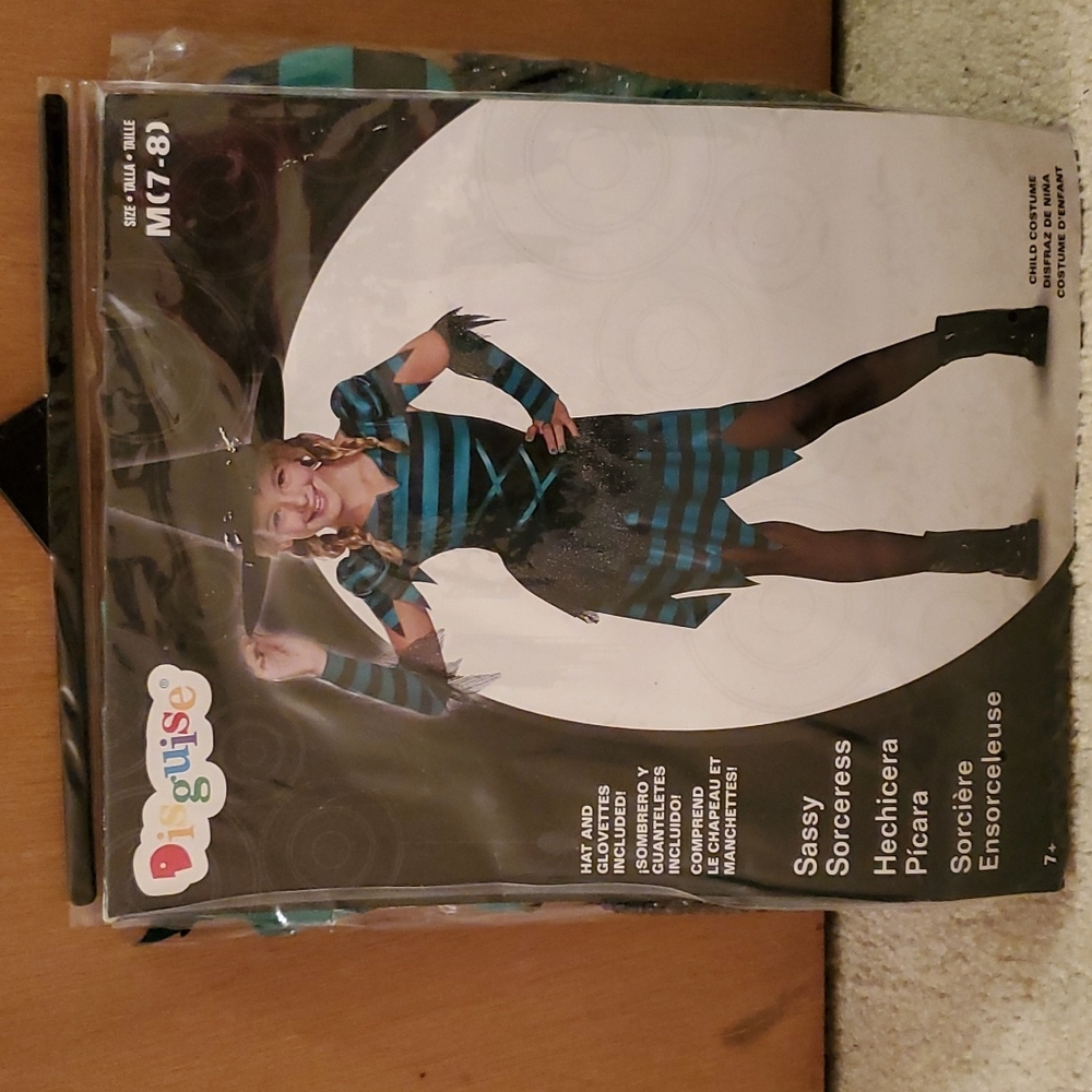 Girls "Sassy Sorceress" Costume